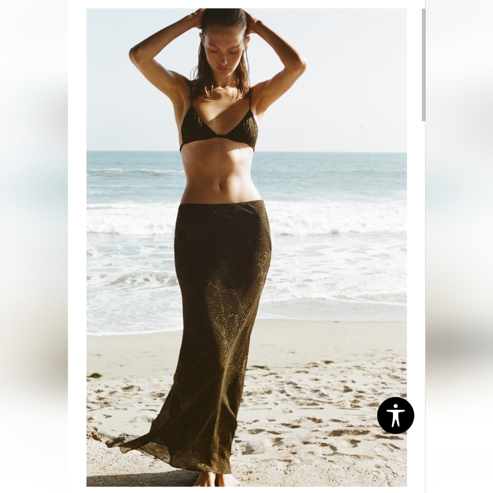 BNWT! ZARA BEACHWEAR SET/ BRA & SKIRT ( Size S)